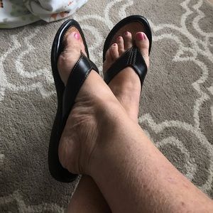 Black boc sandals size 9M